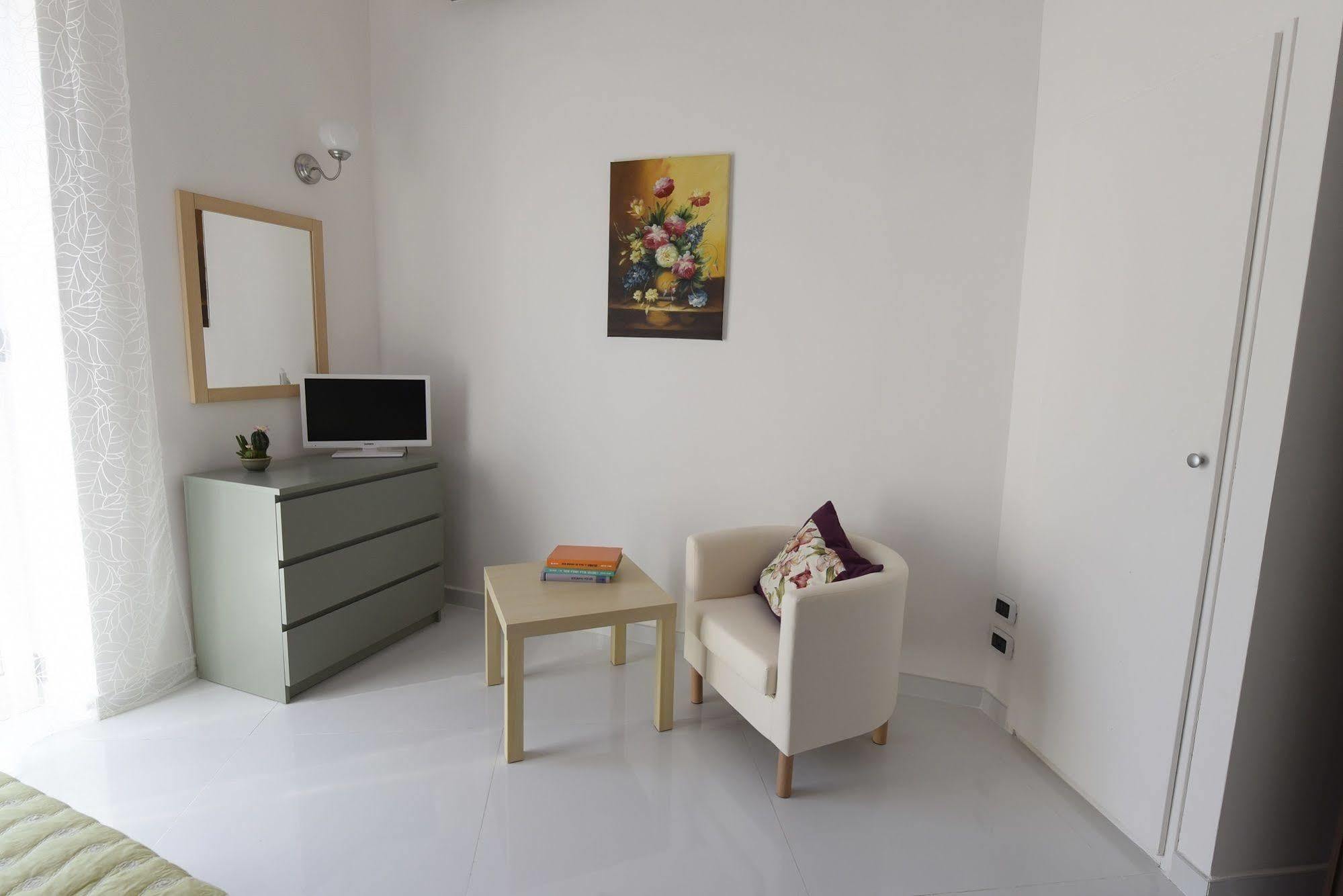 Evita House B&B 庞贝 外观 照片