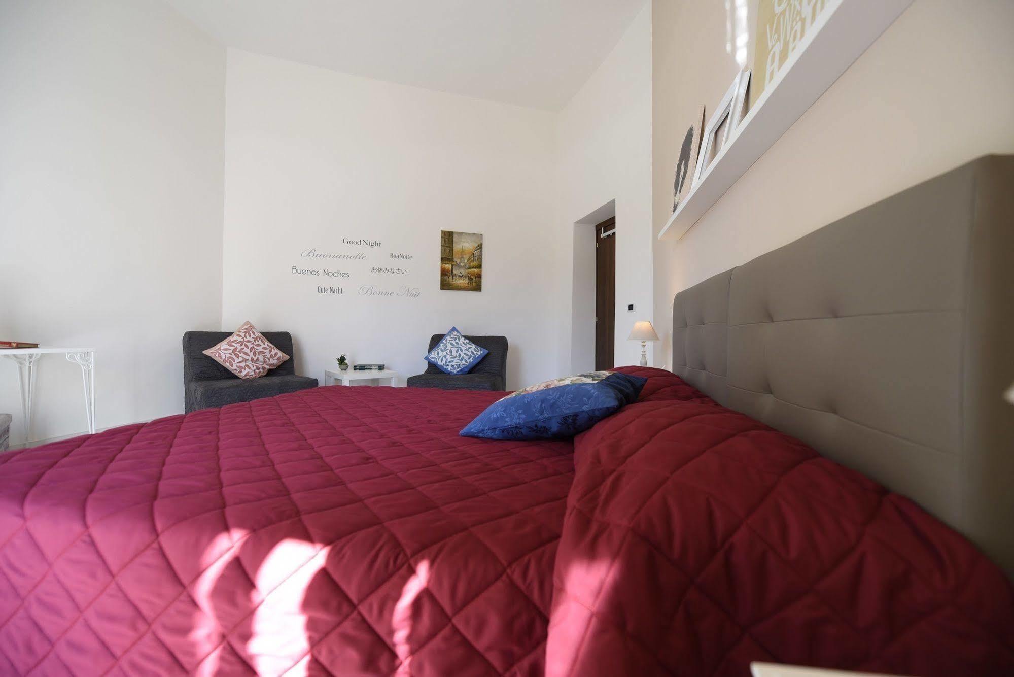Evita House B&B 庞贝 外观 照片